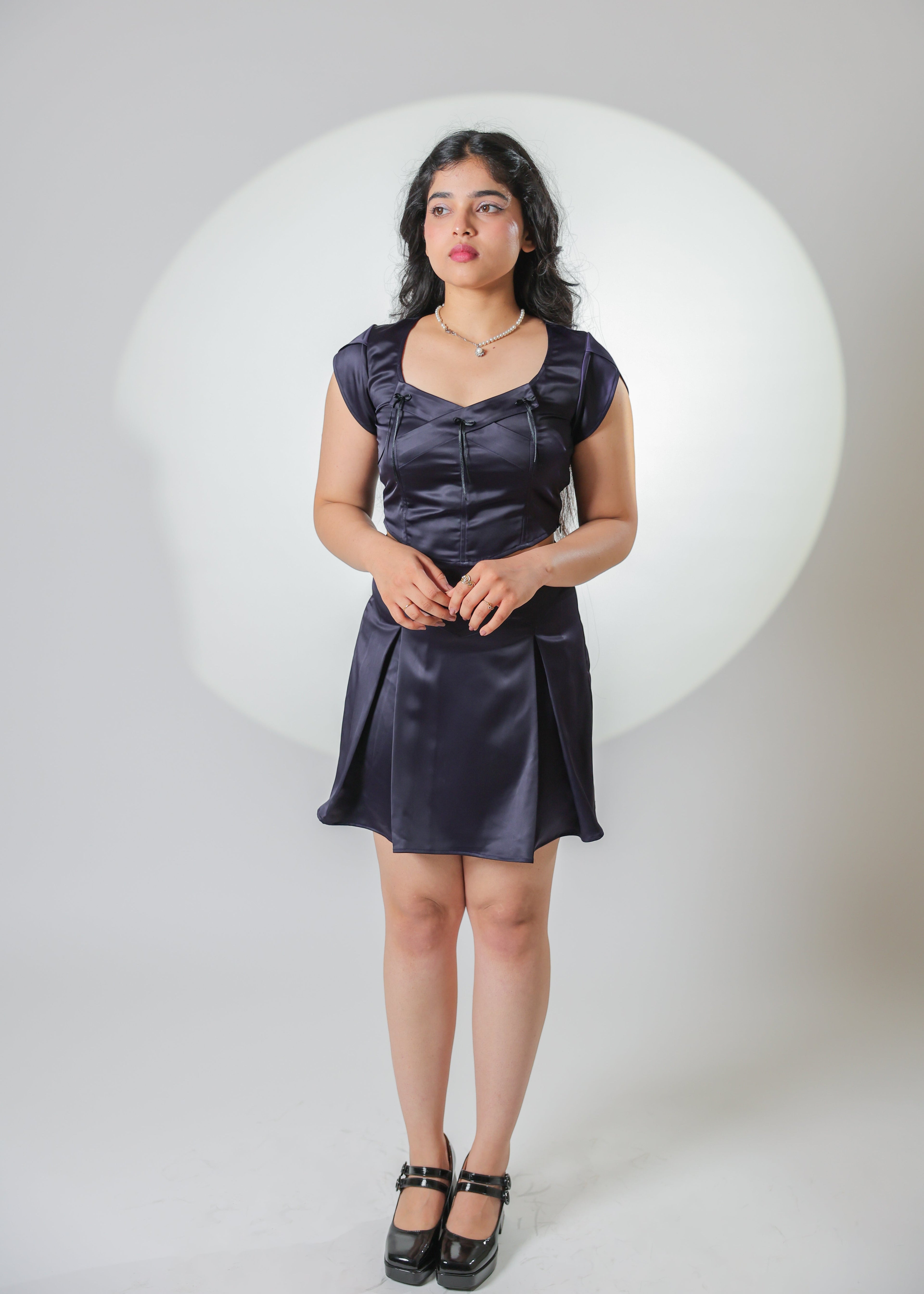Luna Navy Pleated skirt