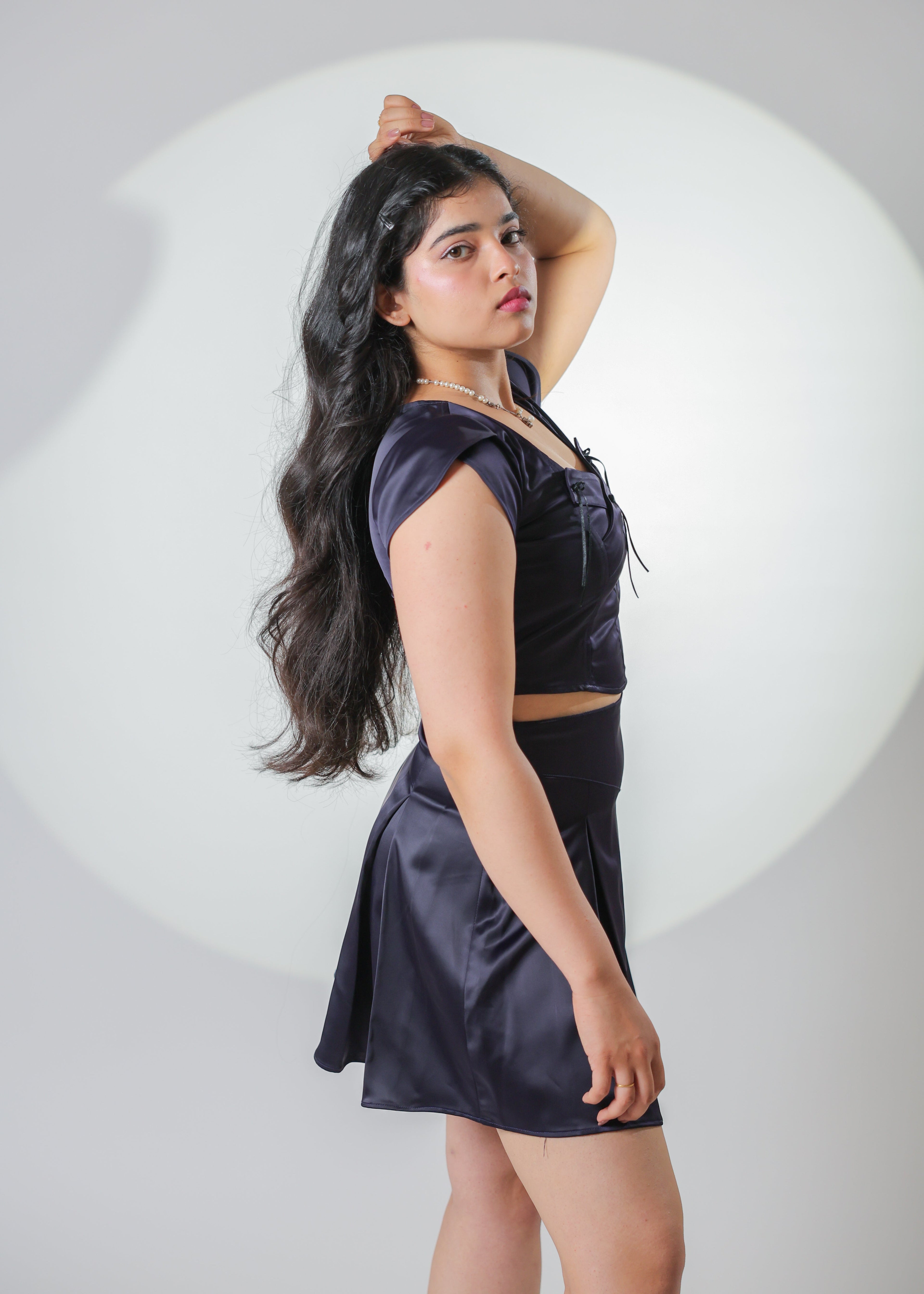 Luna Navy Pleated skirt