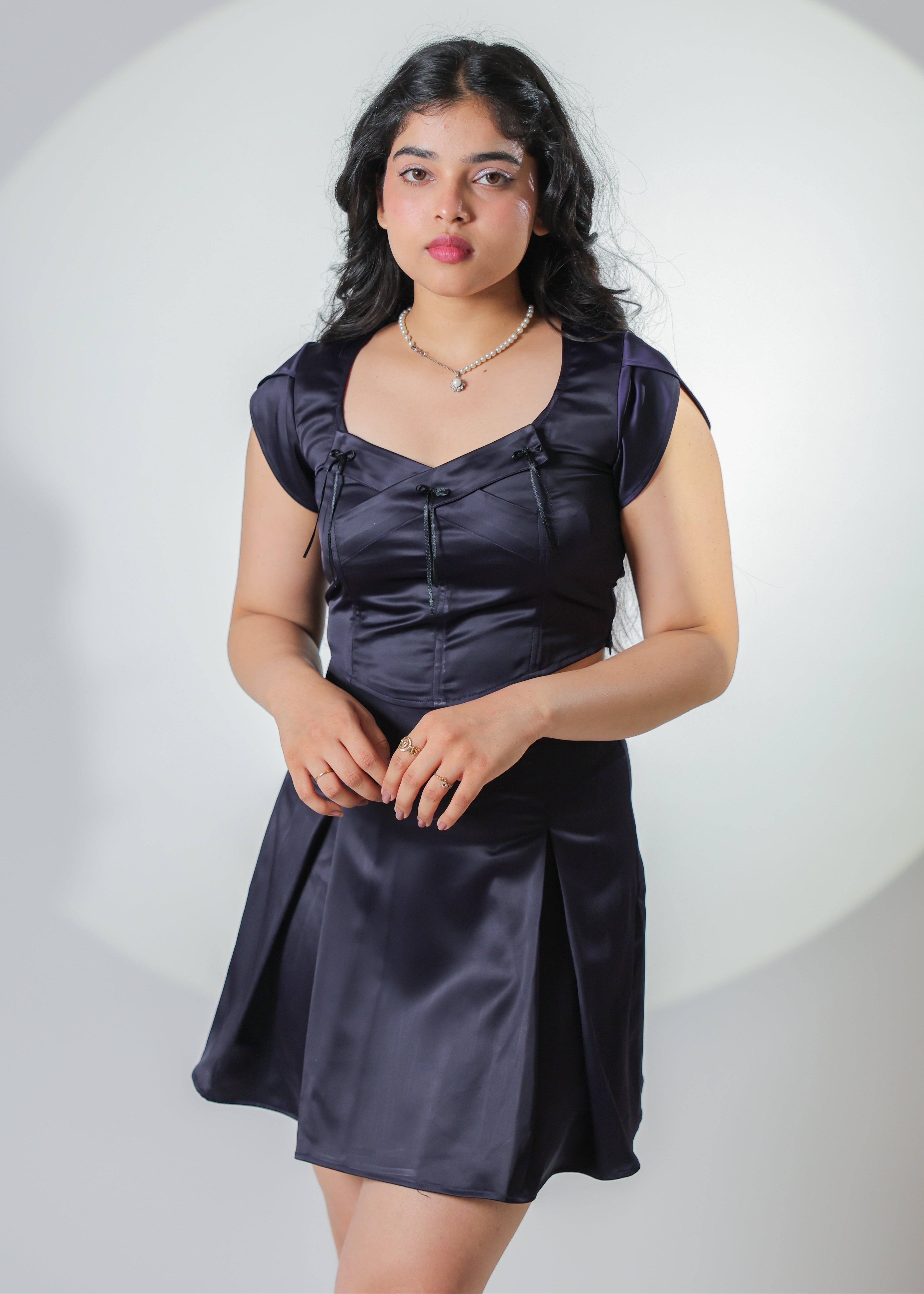 Luna Navy Pleated skirt