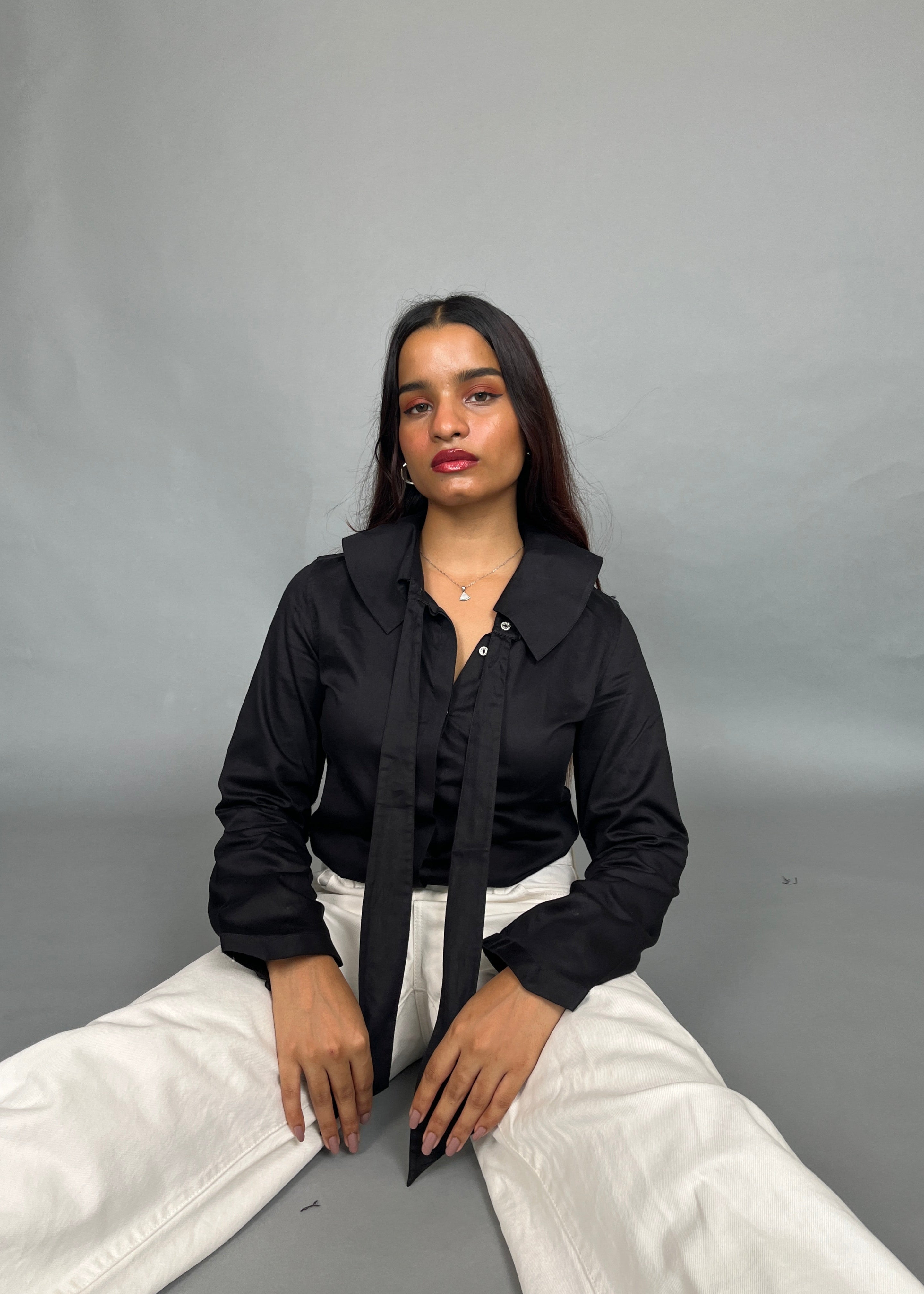 Betty Black Shirt